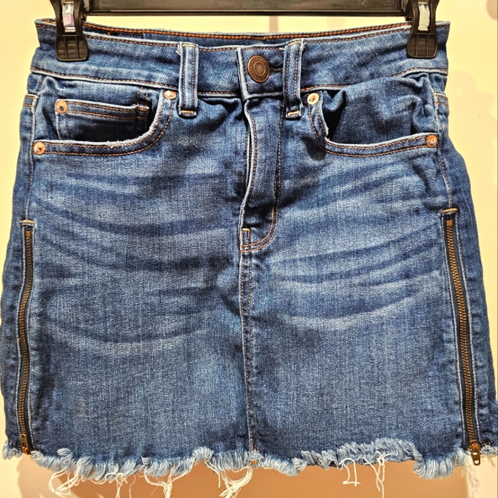 American Eagle Outfitters Jean Skirt with Zippers On Sides Size 0